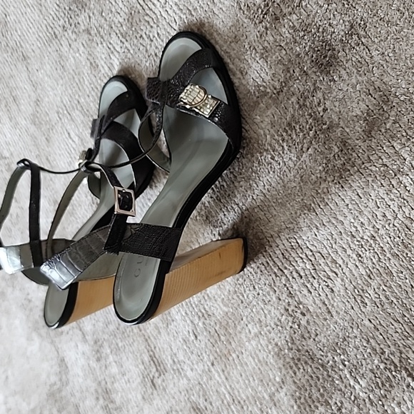 Gucci sandles - Picture 4 of 7